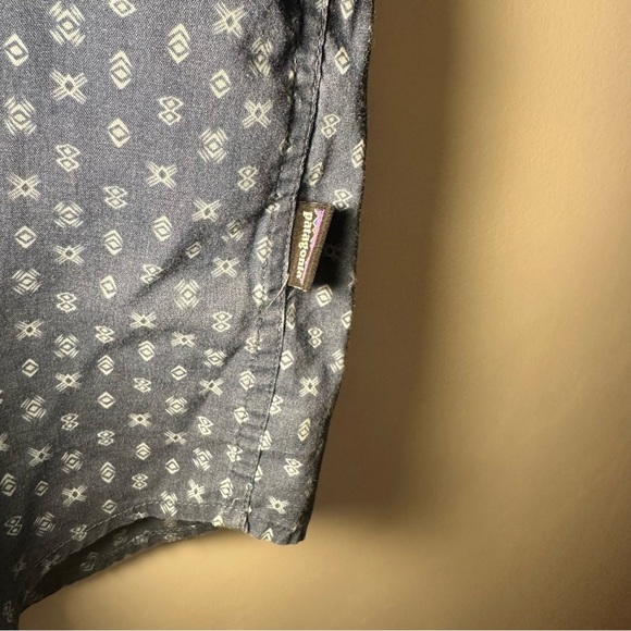 Patagonia Men's Go To Shirt Medium Blue Organic Cotton Button Up Short Sleeve - Picture 2 of 7